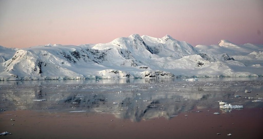 بيانات: انخفاض هائل بمستويات الجليد في القطب الجنوبي