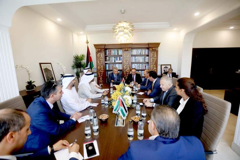 البرلمانية الأردنية الإماراتية تلتقي السفير الإماراتي