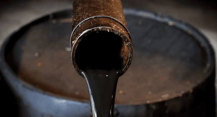 انخفاض أسعار النفط للأسبوع الثاني على التوالي