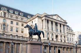 توقعات برفع بنك إنجلترا أسعار الفائدة مجدداً