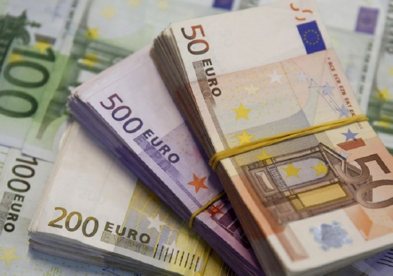 ديرانية يتوقع ارتفاع سعر صرف اليورو بعد رفع الفوائد