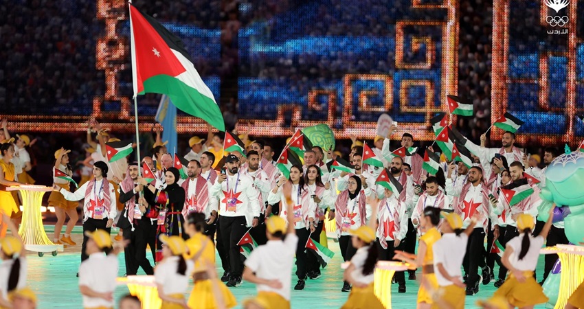 العلم الأردني يرفرف عالياً في حفل افتتاح دورة الألعاب الآسيوية بالصين