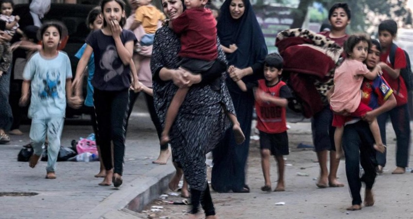 ثوب الصلاة.. لباس نساء غزة أوقات الطوارئ