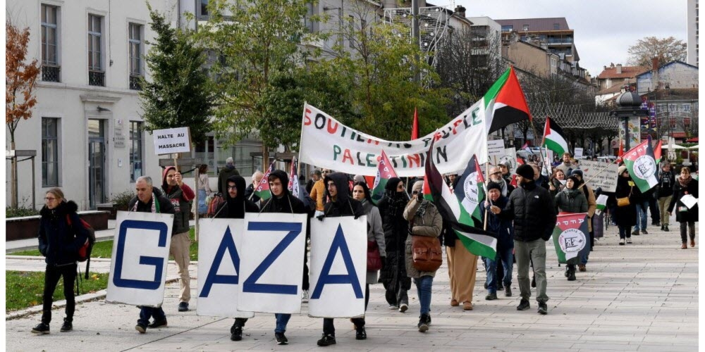فرنسا.. مسيرة تضامن مع غزّة في جزيرة ريونيون