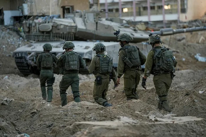 فصائل فلسطينية: نخوض اشتباكات عنيفة مع جيش الاحتلال في غزة