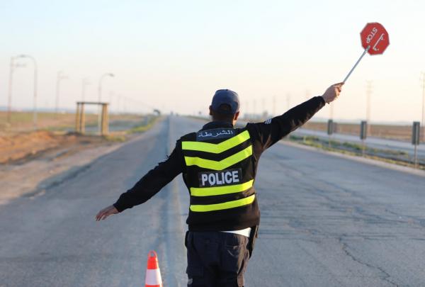 ضبط سائق غير مرخص على أوتوستراد المفرقالزرقاء
