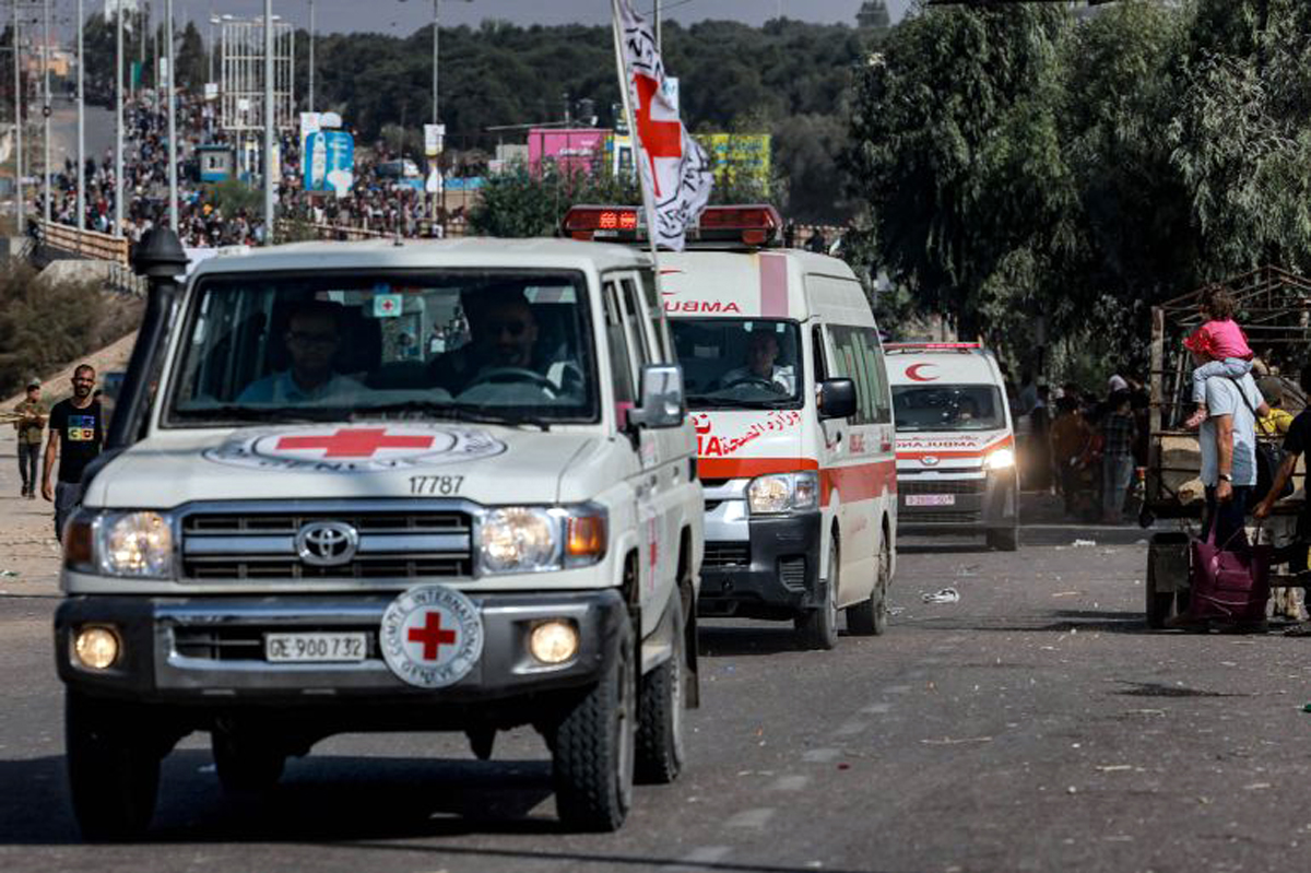 غزة: الصحة تبحث مع الصليب الأحمر الإحتياجات العاجلة لسكان القطاع