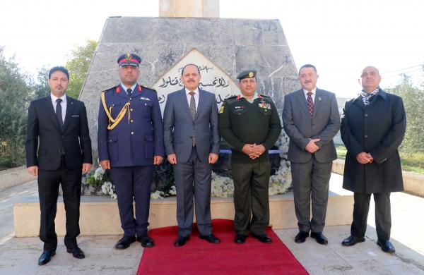 قائم أعمال السفارة العراقية يزور مقبرة الشهداء العراقيين في المفرق