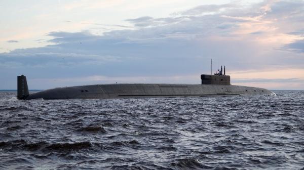 غواصة روسية جديدة تنزل إلى المياه حاملة للصواريخ البالستية