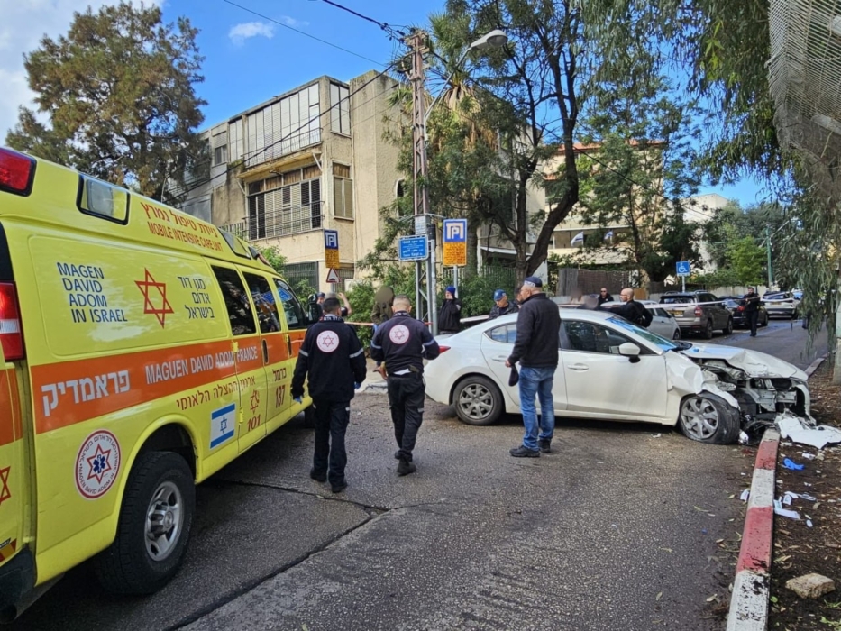 إعلام إسرائيلي: إصابات خلال عملية دهس فدائية عند مدخل قيادة البحرية في حيفا