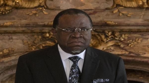 وفاة رئيس ناميبيا