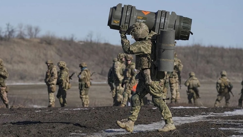 نيويورك تايمز: أوكرانيا تشعر بالقلق من خسارة أكبر أسلحتها.. المساعدات العسكرية الأميركية
