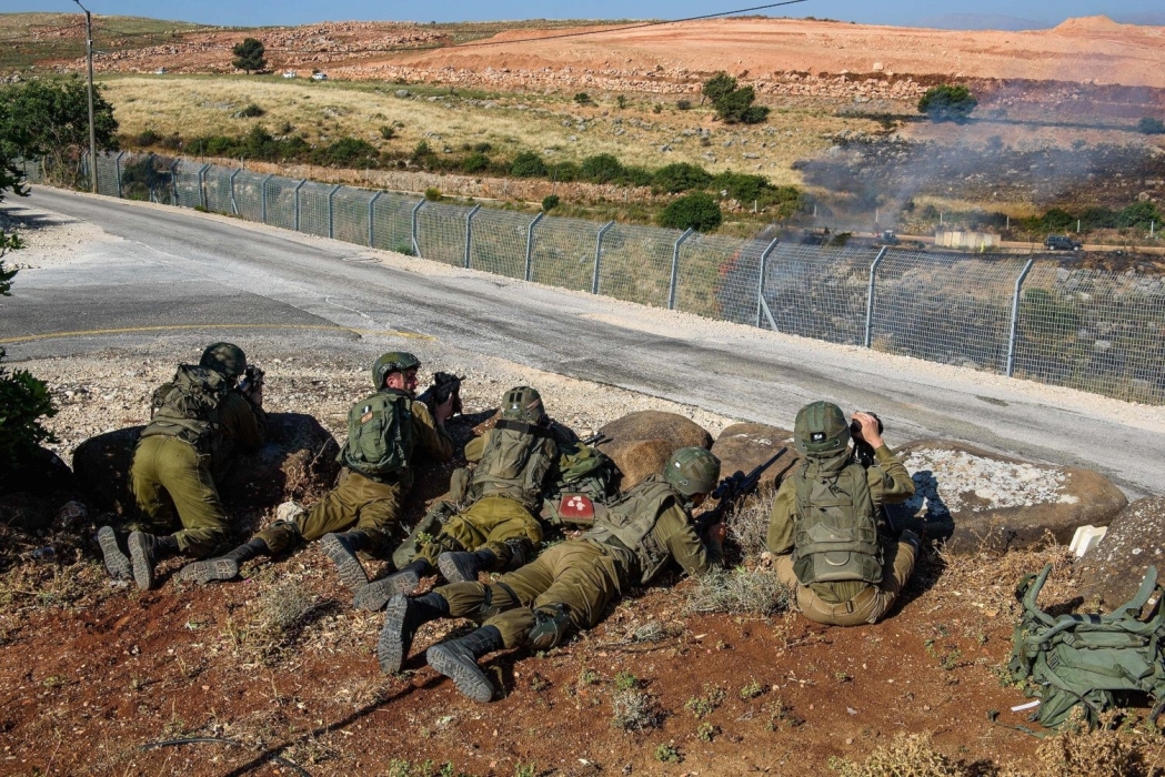 إعلام إسرائيلي: الجيش الإسرائيلي لا يمكنه القتال على جبهتين بشكلٍ مكثف