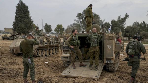 الإذاعة الإسرائيلية: العملية العسكرية برفح لن تبدأ بدون اتفاق مع مصر