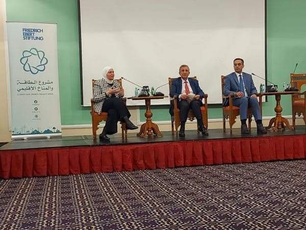 أبو عرابي يشارك في مؤتمر للأعيان يُعنى بمتابعة سياسات البيئة والنقل والبطالة.