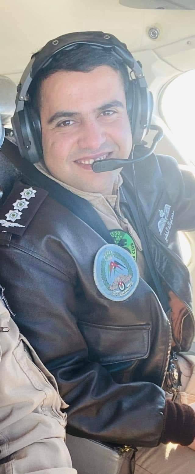 الإعلامي محمد الكعابنه يعزي عشيرة الخضير بني صخر بأستشهاد الطيار محمد الخضير …