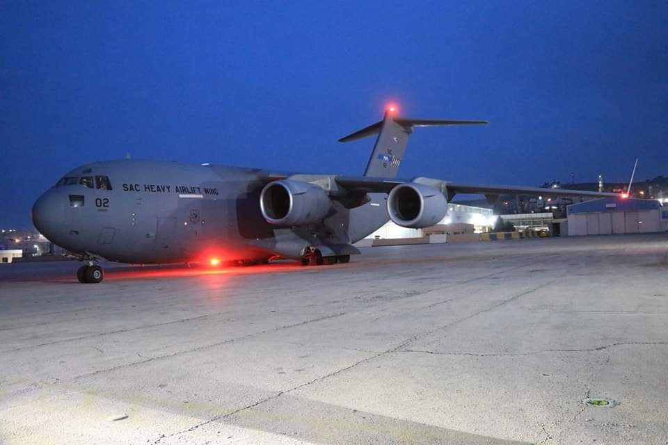 جمهورية سلوفينيا ترسل طائرة مساعدات لقطاع غزة إلى مطار ماركا العسكري