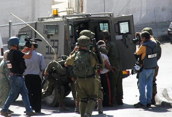 الاحتلال يعتقل 7210 فلسطينيين بالضفة منذ بدء العدوان الإسرائيلي