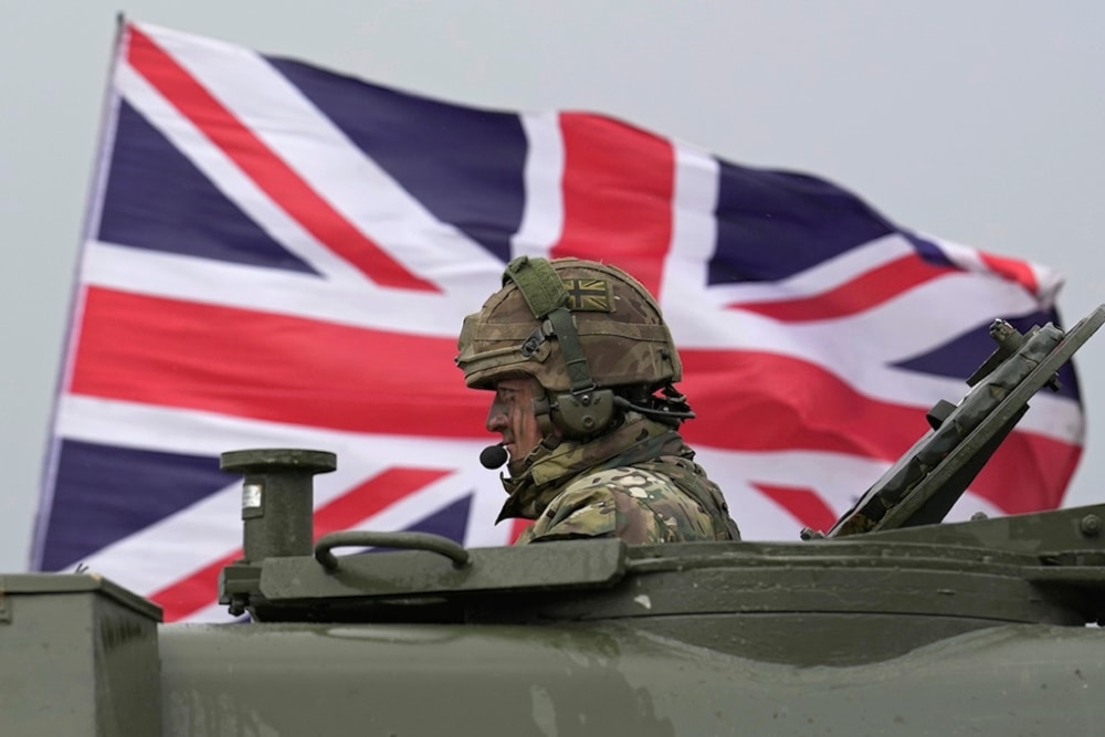 بريطانيا: زوجات الجنود يتهمن وزارة الدفاع بالـخيانة المطلقة بسبب خطط الإسكان