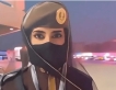 شابة سعودية تعمل في دورية هجانة تخطف الأنظار  صور