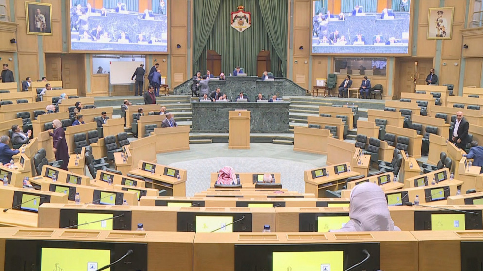 النواب يعقد جلسة رقابية لمناقشة الرد الحكومي على 19 سؤالا
