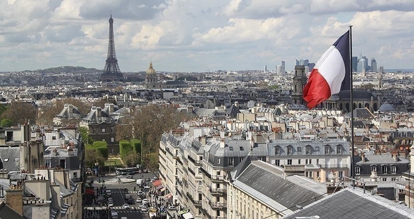 السفير الفرنسي: وقف إطلاق النار في غزة أولوية بالنسبة لباريس
