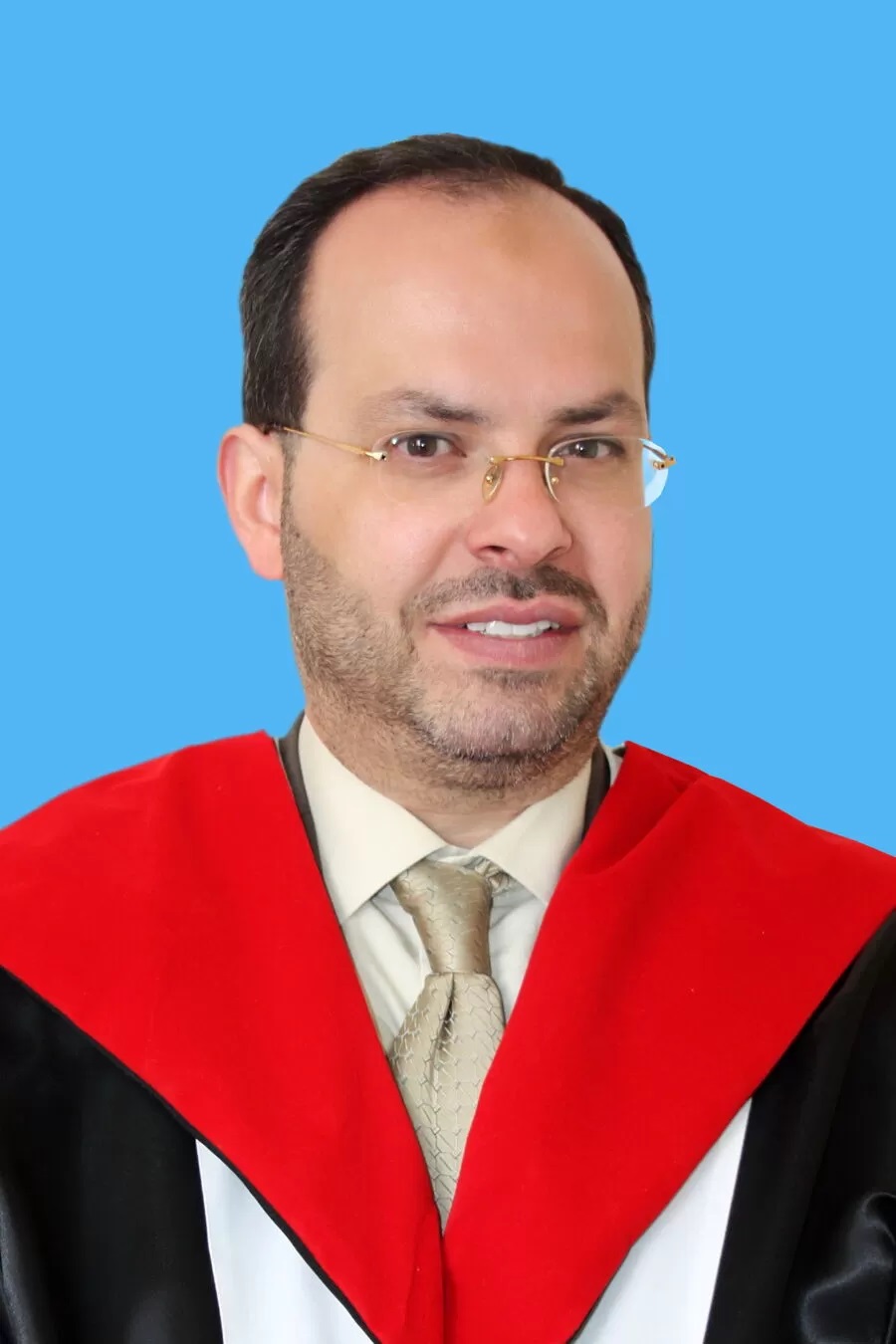 وفاة الدكتور محمد فوزي الحنيطي إثر حادث سير مؤسف قرب معرض عمّان.
