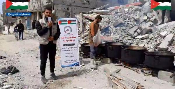الحزب الوطني الإسلامي يكسر الحصار ويوزع مساعدات داخل غزة