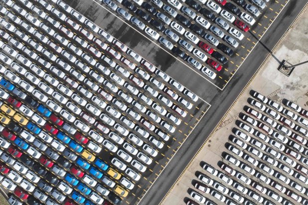 شكوى صينية أمام «التجارة العالمية» ضد خطط أميركية للسيارات الكهربائية