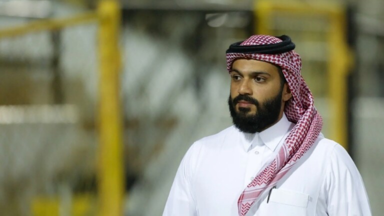رئيس اتحاد جدة يكسر الصمت ويلوح بالانسحاب من السوبر السعودي