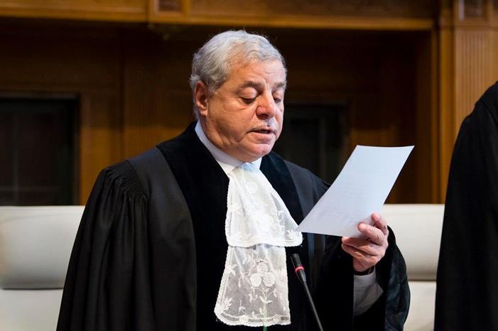 عون الخصاونة يغادر إلى لاهاي قاض في محكمة العدل الدولية