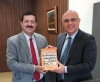سفير أذربيجان  يستقبل  المؤرخ عمر العرموطي