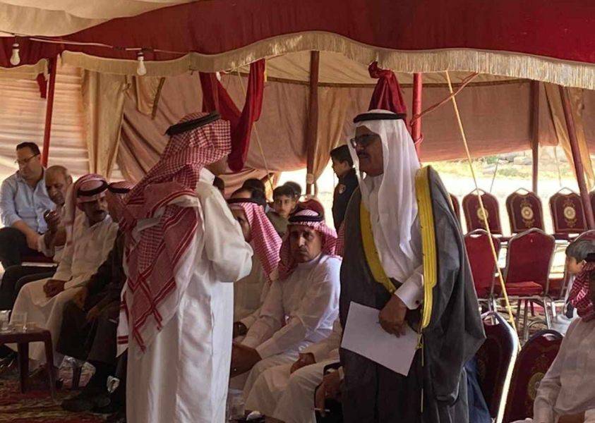 عشيرة الشويعر تسقط حقوقها العشائرية عن المتسببين بوفاة الشاب ضيف الله علوان الشويعر ( صور )