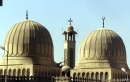 مساجد وكنائس في مصر  تفتح ابوابها لطلبة الثانوية العامة للمذاكرة فيها  بسبب انقطاع الكهرباء