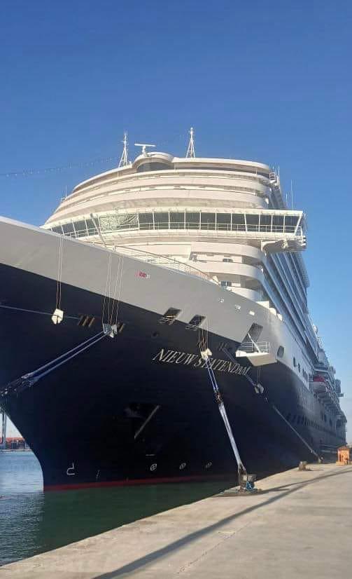 إستقبال حافل لرواد الباخرة السياحية NIEUW STATENDAM بميناء الإسكندرية