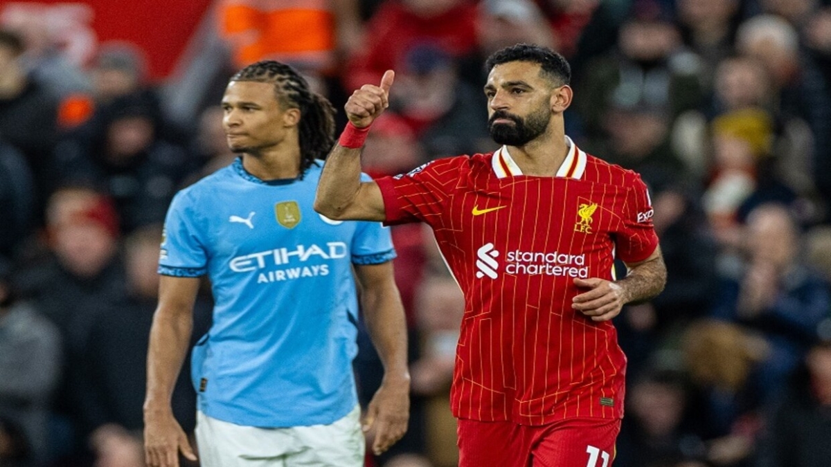 مشاحنة جديدة.. محمد صلاح يشن هجوما مضادا على كاراغر والأخير يرد