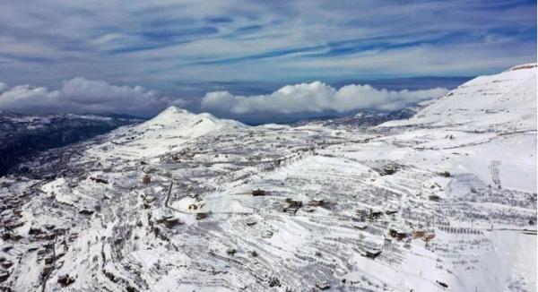 لبنان تنظر العاصفة اسيل