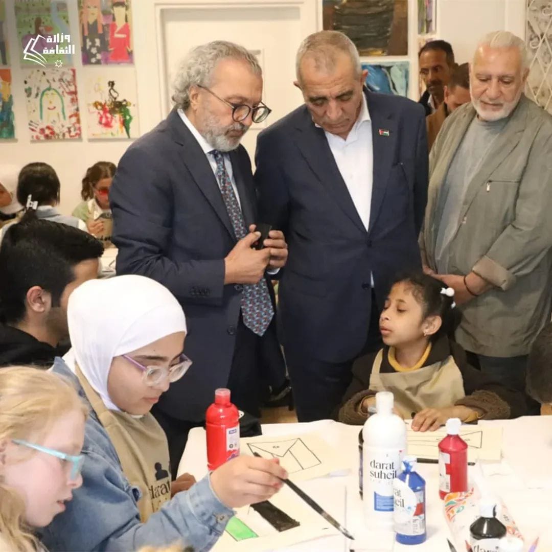 وزير الثقافة يرعى فعالية مبادرة عبق اللونالفنية