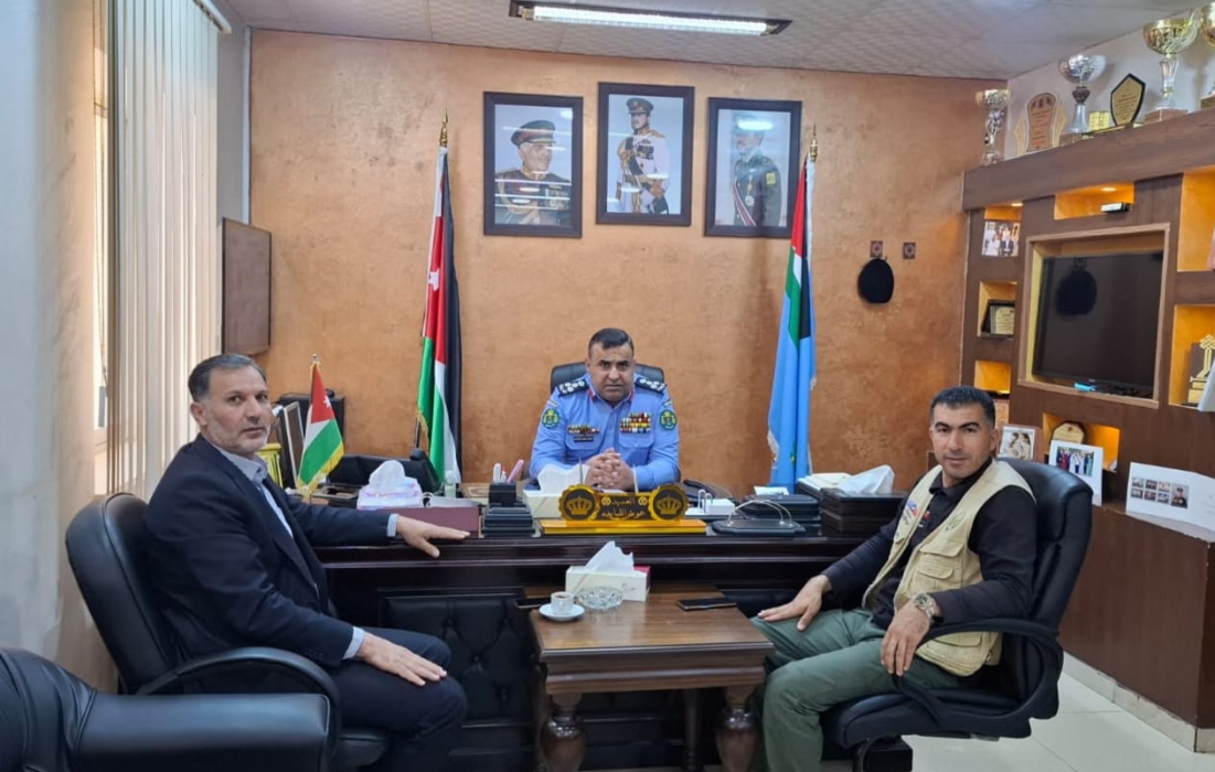 شرطة المفرق ومديرية الزراعة تعقدان اجتماعاً لتوحيد وتنسيق جهود العمل