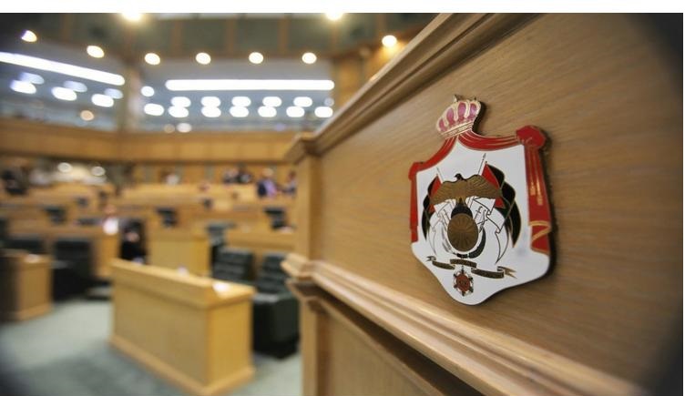 الرياضة النيابية تؤكد دعمها لاتحاد كرة القدم