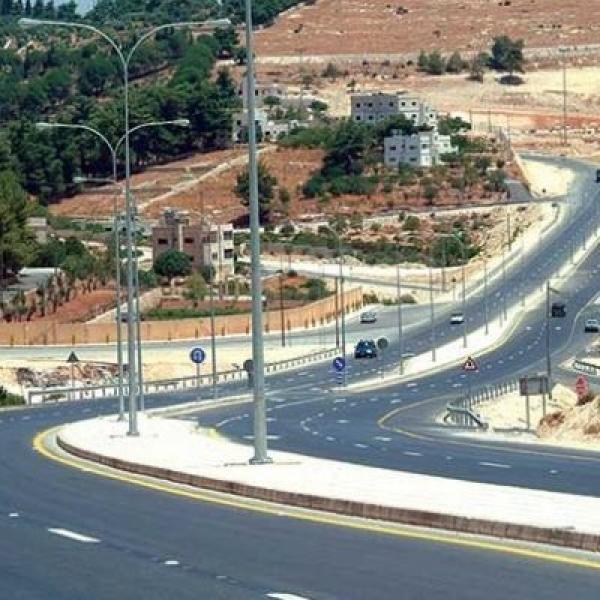 استكمال عطاء طريق وادي الطواحين وتحديث دراسات إربد والسلط الدائري