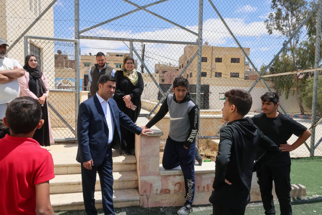 أمين عام وزارة الشباب في زيارة تفقدية مفاجئة للمرافق الشبابية والرياضية في محافظة الزرقاء