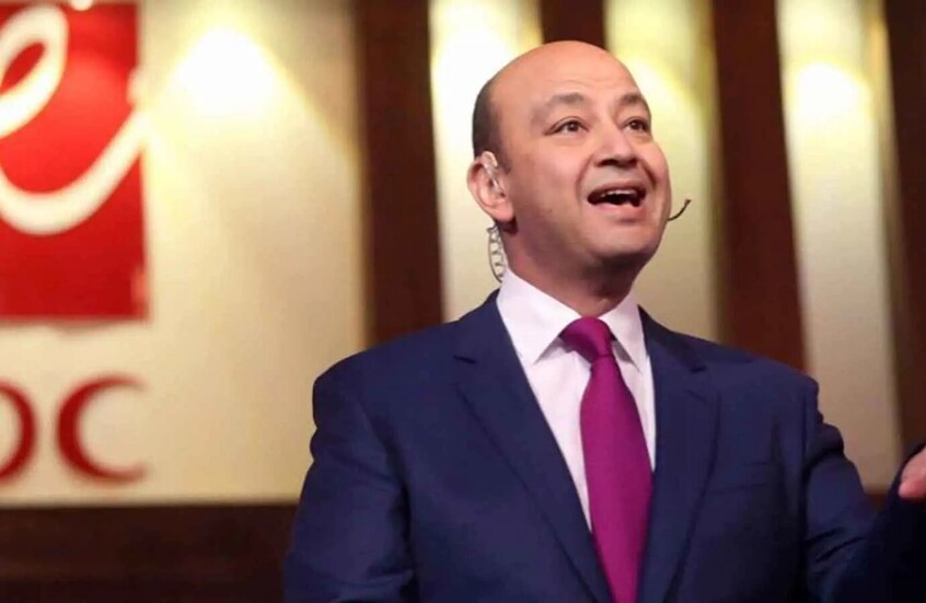 البقاء للأغنى.. تعليق صادم من عمرو أديب حول الأهلي والزمالك