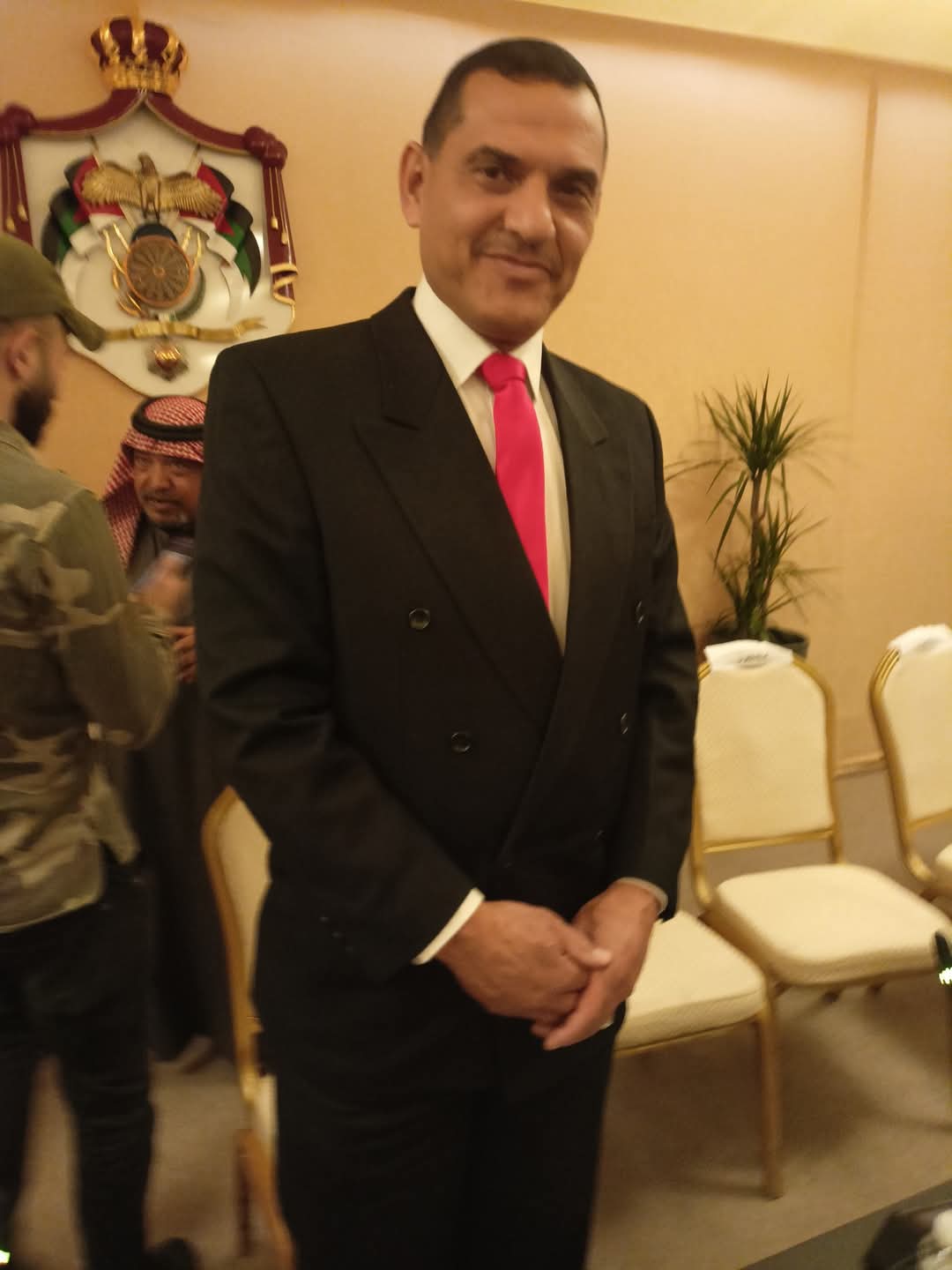 الدكتور أحمد الطهاروة من الديوان الملكي الهاشمي .. نقف خلف مواقف جلالة الملك المعظم