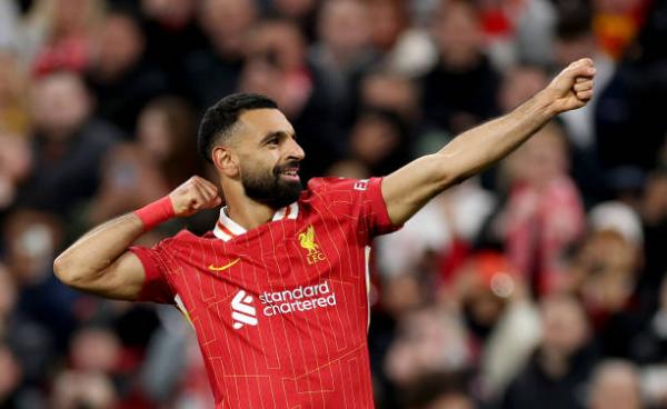 محمد صلاح يواصل صناعة التاريخ بجائزة جديدة مع ليفربول