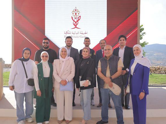 مجلس طلبة جامعة جرش يزور الحديقة النباتية الملكية و يلتقي سمو الأميرة بسمة بنت علي ( اول مجلس طلبة في الأردن يزور الحديقة الملكية )