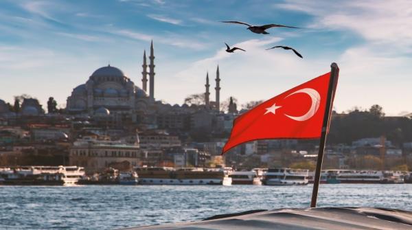 تركيا تحض أوكرانيا وروسيا على الاجتماع في أسرع وقت