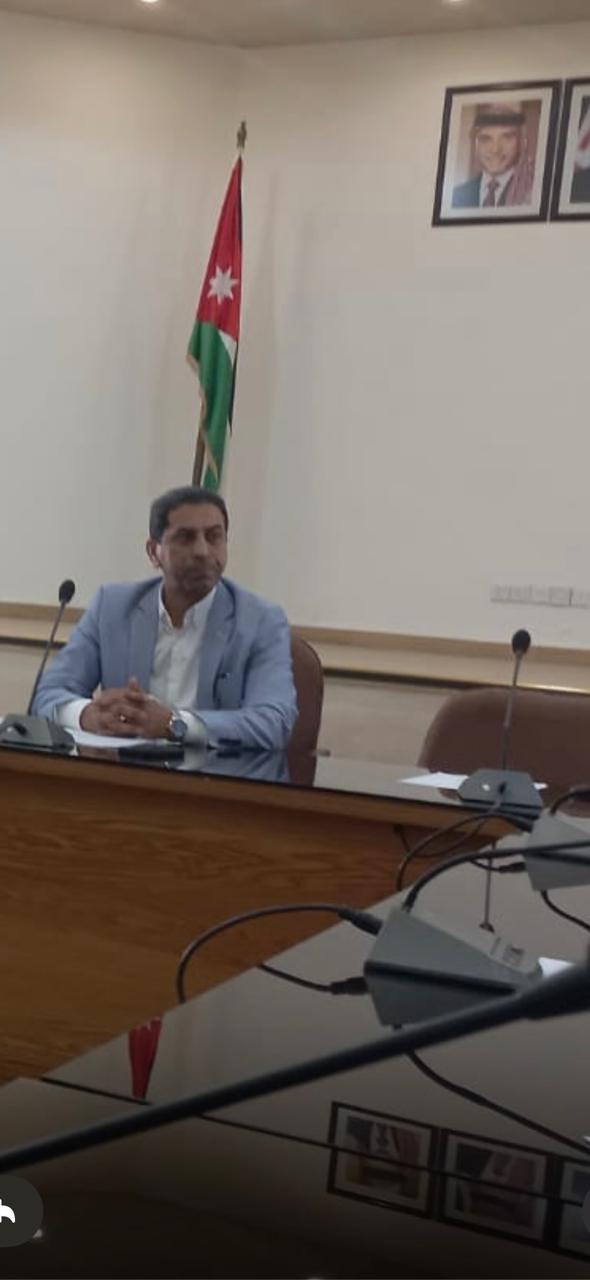 برئاسة المتصرف النويقة اللجنة الإشرافية في الزرقاء تضع خطة تنظيمية لاحتفالات عيد الاستقلال ال 97