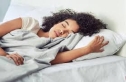 5 مشروبات صادمة تساعدك على النوم
