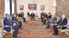 الرئيس المصري يبحث مع مستشار ترامب الأوضاع في غزة وليبيا